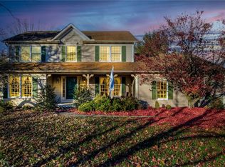 220 Countryside Dr, Medina, OH
