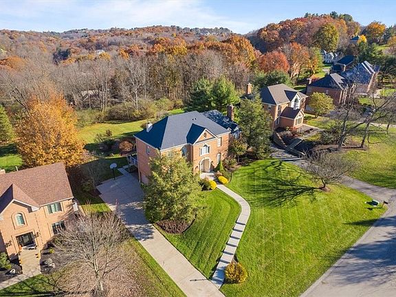 3rd image of 3115 Henrich Farm Ln
