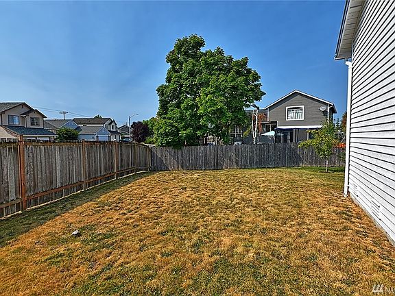 3rd image of 5727 65th St NE