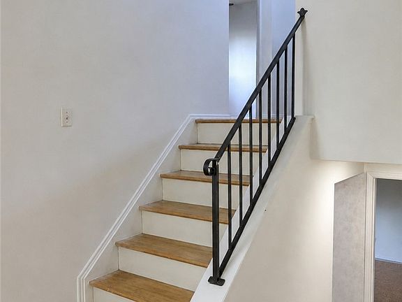 5th image of 6221 Sequoia Dr