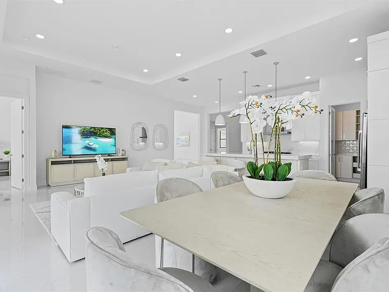 4931 Rivo Alto Cir — Photo 17