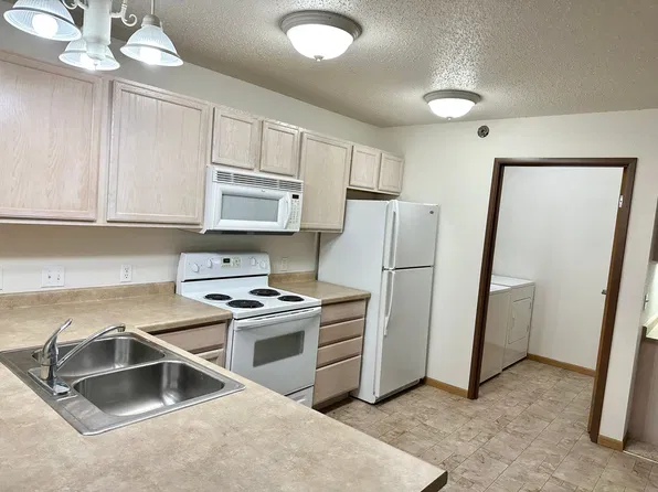 Fairways III, 3515 10th Ave S #308, Moorhead, MN 56560