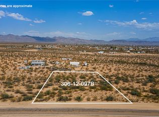 3896 N Laguna Rd, Golden Valley, AZ 86413