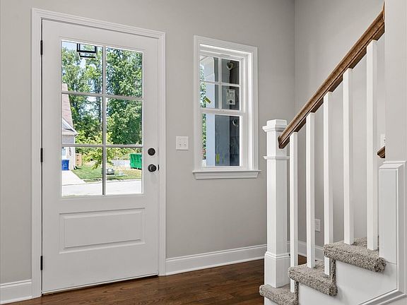 4th image of 1872 Oakvale Dr