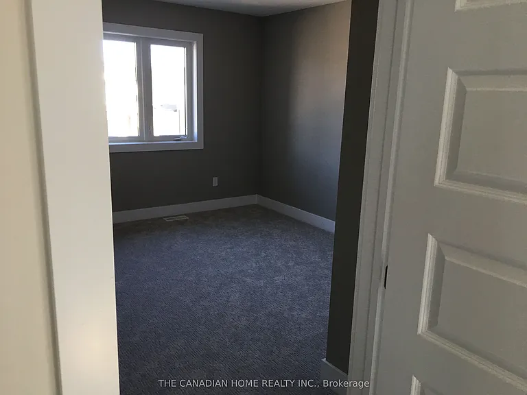 1753 Brayford Ave — Photo 23