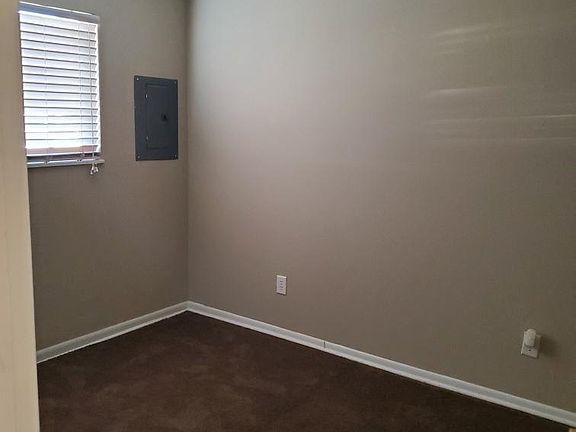 2nd image of 1646 N Livingston Ave