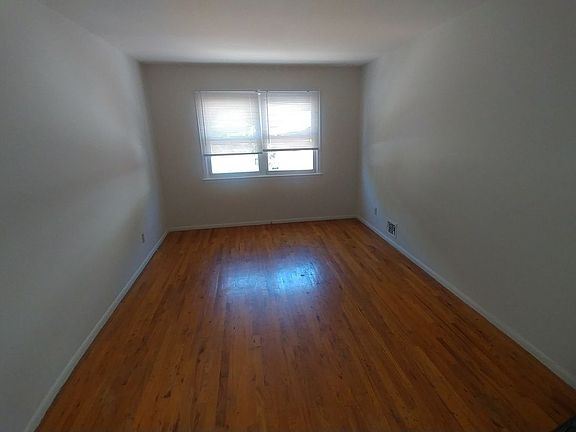 2nd image of 22403 59th Ave #1