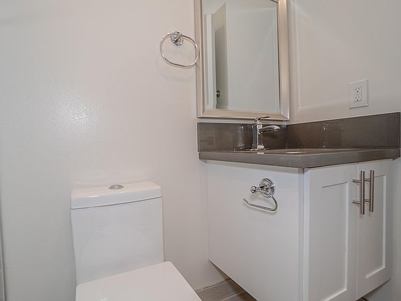 2nd image of 2631 S La Salle Ave