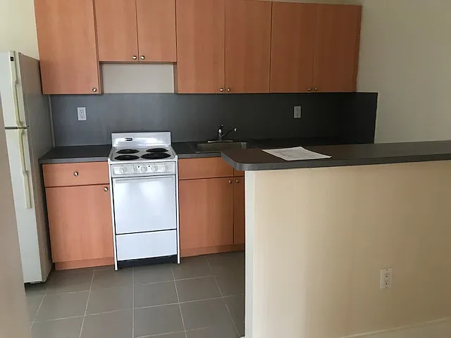 Studio, 500 sqft, $1,400 — Photo 1