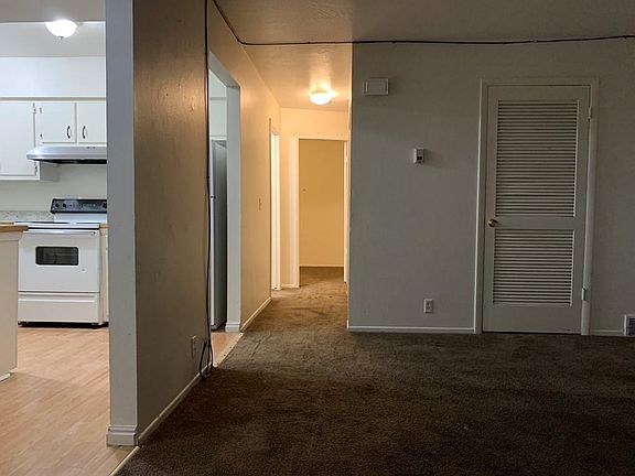 4th image of 269 S Montgomery St APT 4