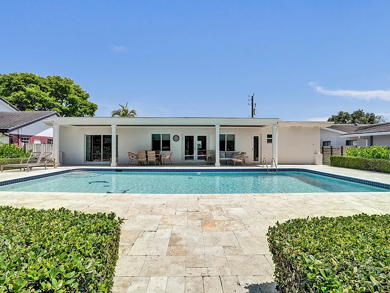 248 Codrington Dr — Photo 47