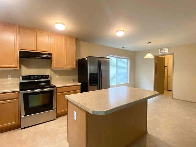 21367 SE 299th Way — Photo 6