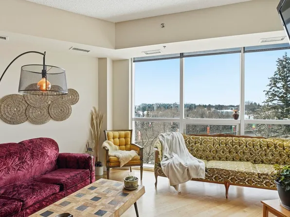 9316 82nd Ave NW #301, Edmonton, AB T6C 0Z6