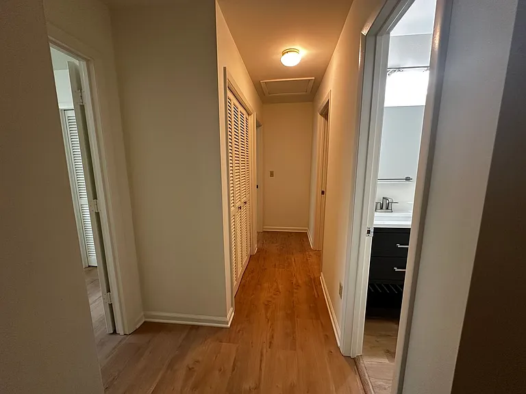 113 Sherwood Ct — Photo 7