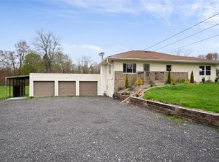 2301 Harlansburg Rd, New Castle, PA 16101