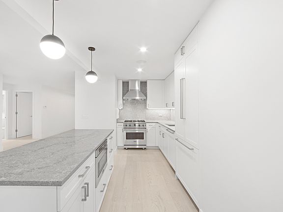 5th image of 920 Park Ave #3C