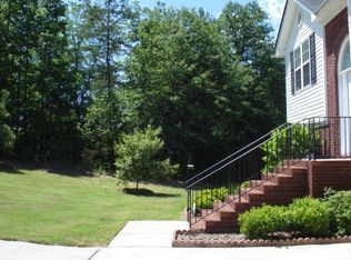 527 Hickory Blf, Braselton, GA 30517