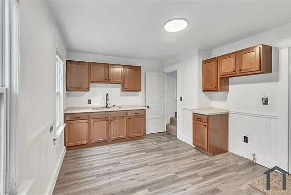 4 bed, 2068 sqft, $1,400 — Photo 2
