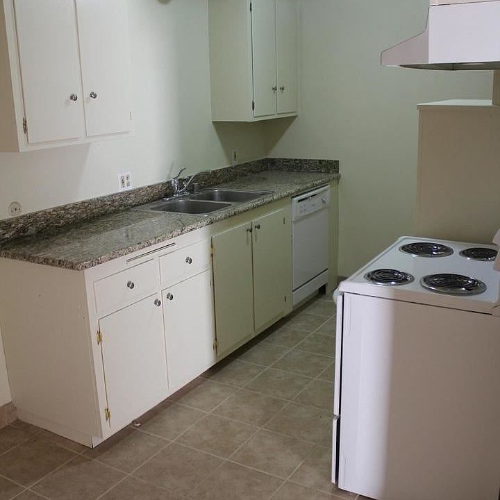 1st image of 17450 Van Ness Ave APT 07