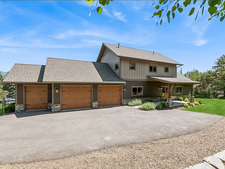 310 & 312 Fairway Dr — Photo 3