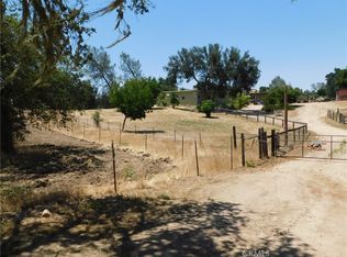 9789 Golden Pond Way, Creston, CA 93432
