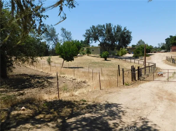9789 Golden Pond Way, Creston, CA 93432