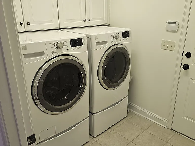212 Medford Dr — Photo 18