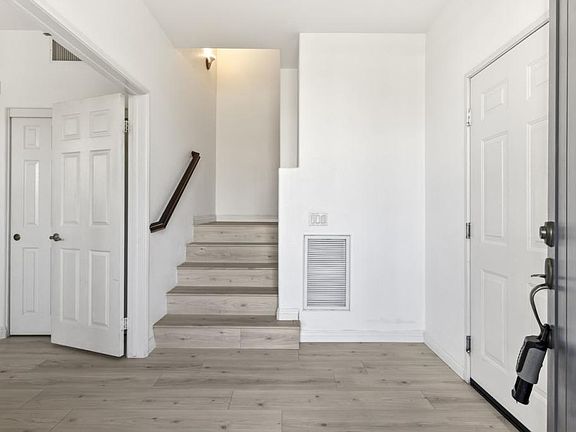 5th image of 10537 Zenor Ln Unit 44