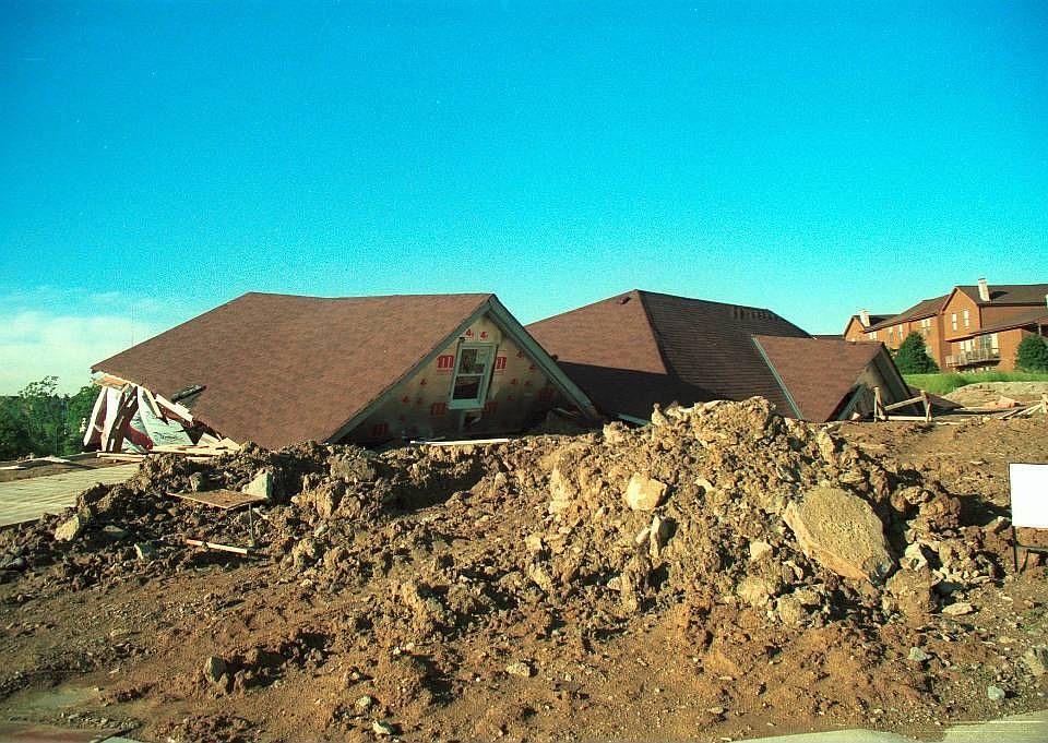 1st image of 2861 Bay Dr