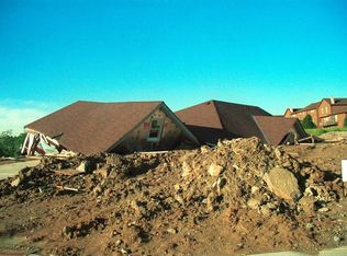 2861 Bay Dr, Merrick, NY 11566