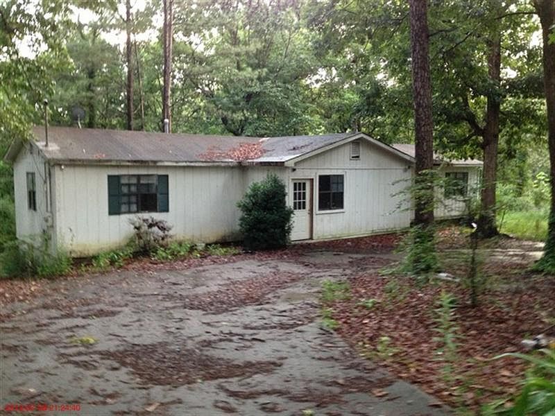 2nd image of 71 Amanda Ln