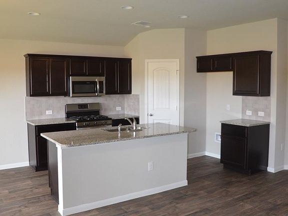 5th image of 13720 Cantarra Dr