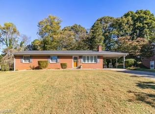 1821 Fannwood Cir, Winston Salem, NC 27127