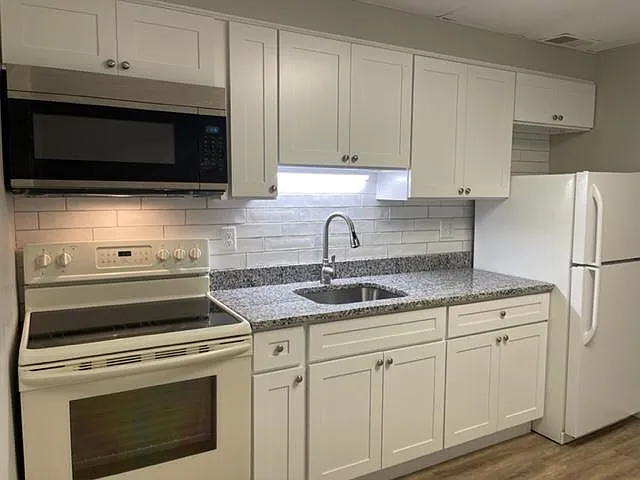 31 W Main St #2 — Photo 11