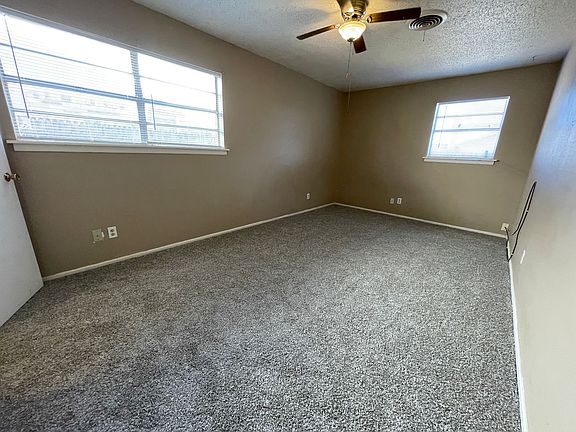4th image of 5508 13th St Unit B