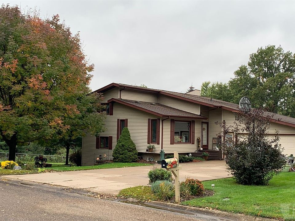 1st image of 701 N 8th St