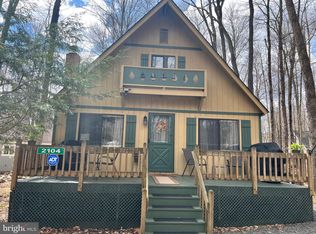 2104 Sheshequin Dr, Pocono Lake, PA 18347