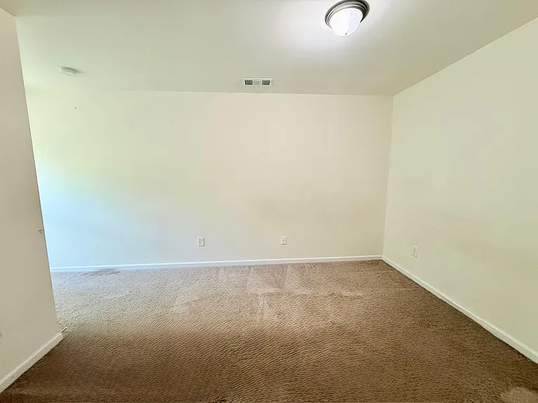 7021 Broughton Ln — Photo 13