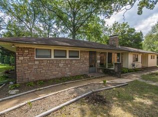 9301 Sutton Ave, Saint Louis, MO 63144