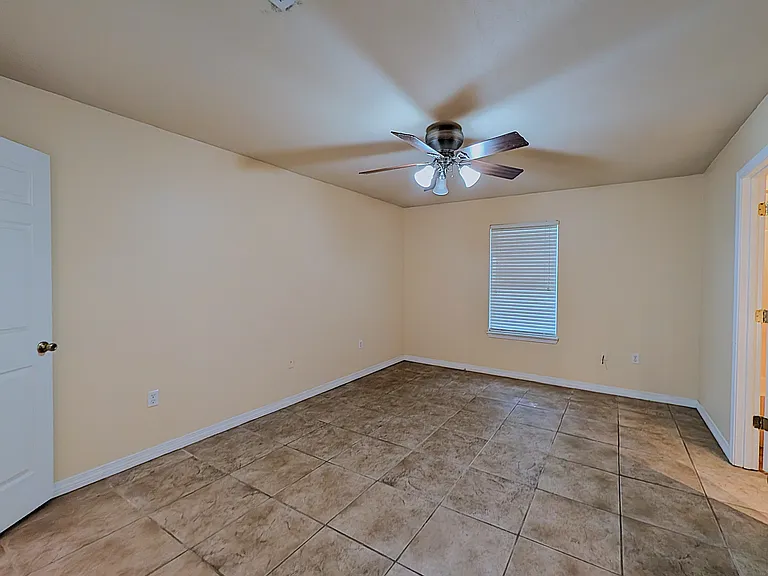 1114 Howell Rd #A — Photo 4