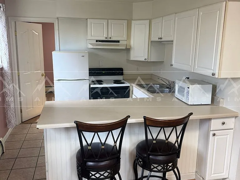 1435 Denali St — Photo 12