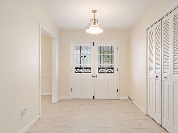 2nd image of 3912 San Pedro Dr