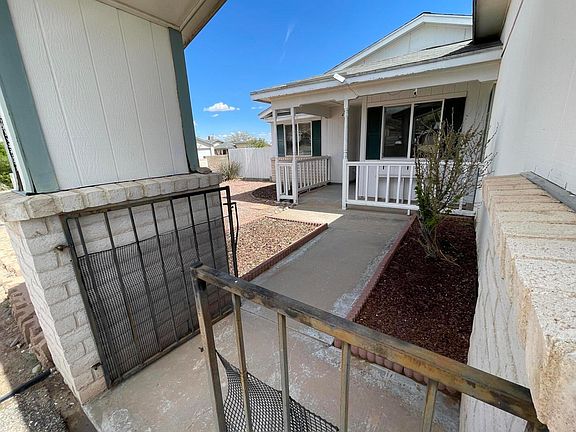 2nd image of 204 Mica Dr NE