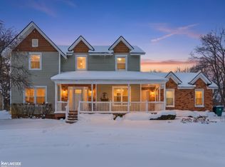 5151 Winewood Ln, Commerce Township, MI 48382