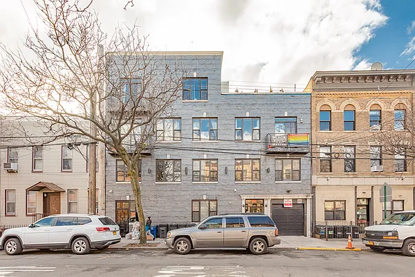 Rented by Brooklyn Group | media 18