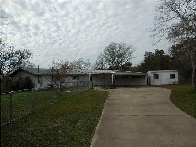 1st image of 10904 Travis Dr