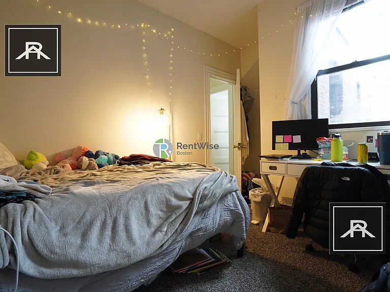 74 Gardner St #D6 — Photo 12