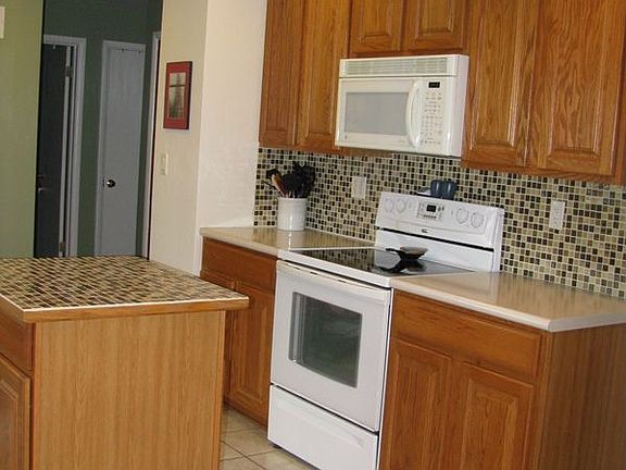 3rd image of 3024 S 46th St