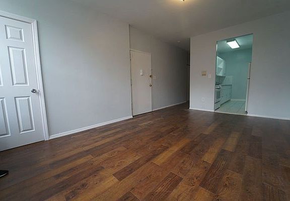2nd image of 1015 Faile St Floor 2