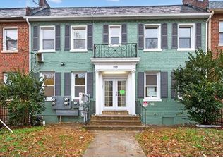 212 36th St NE APT 1, Washington, DC 20019